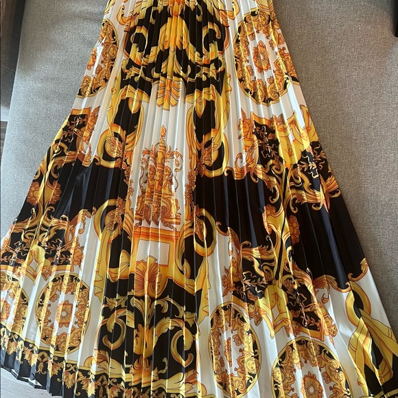 Crop top skirt set - Picture 8 of 8